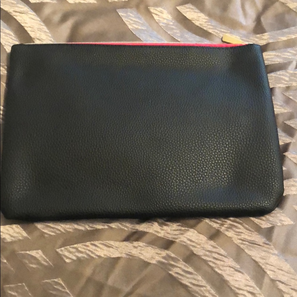Fun cosmetic case 😊 - Picture 2 of 3